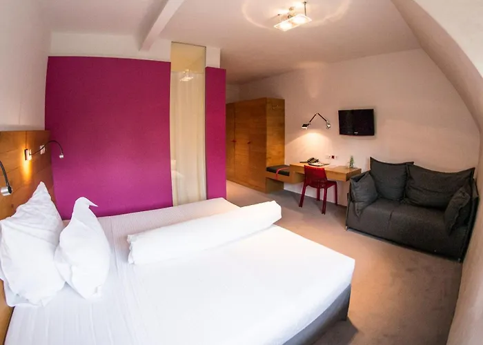 Hot_Elarnia Hotel & Spa Отель 4*